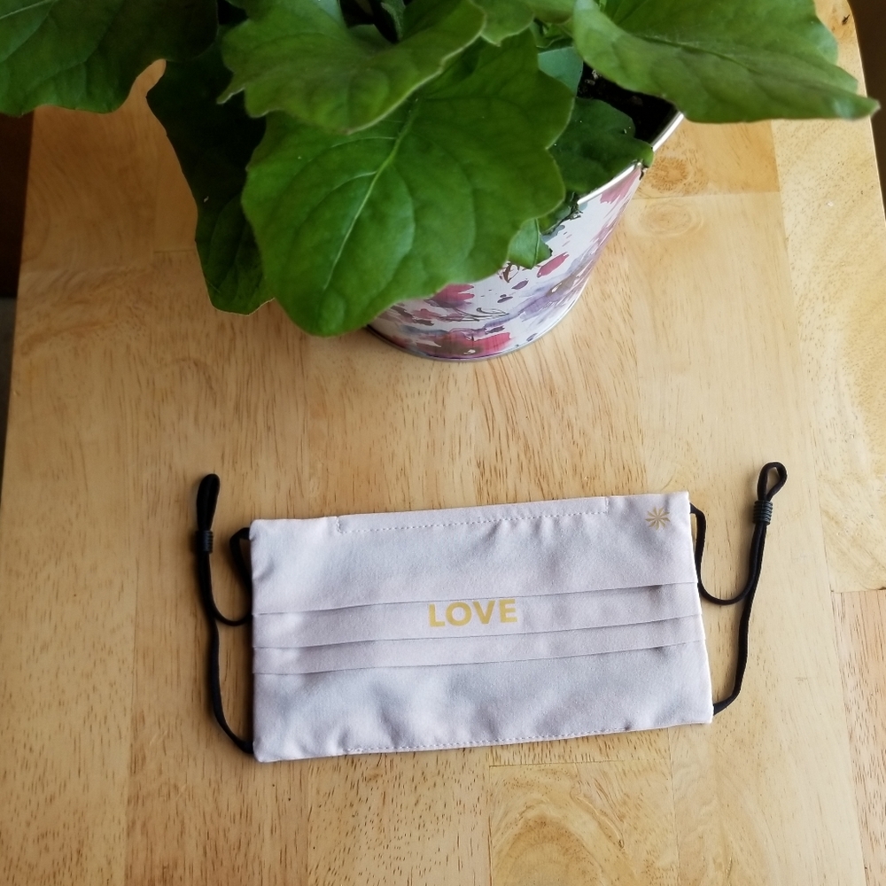 NEW Athleta LOVE Breathable Mask